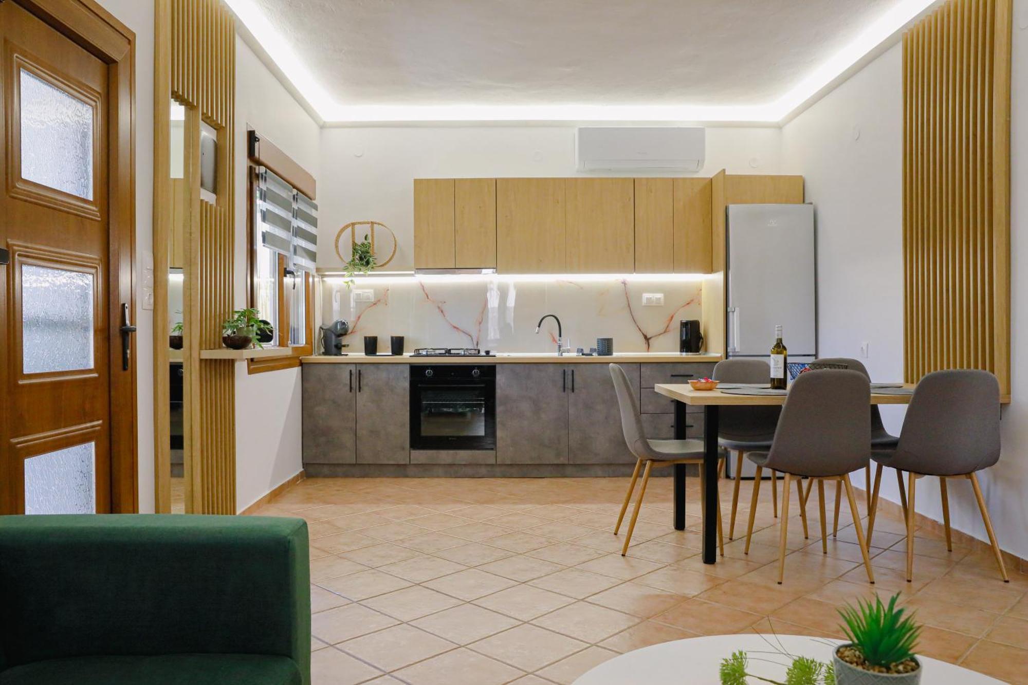 Seapearl * Paralia Avdhiron