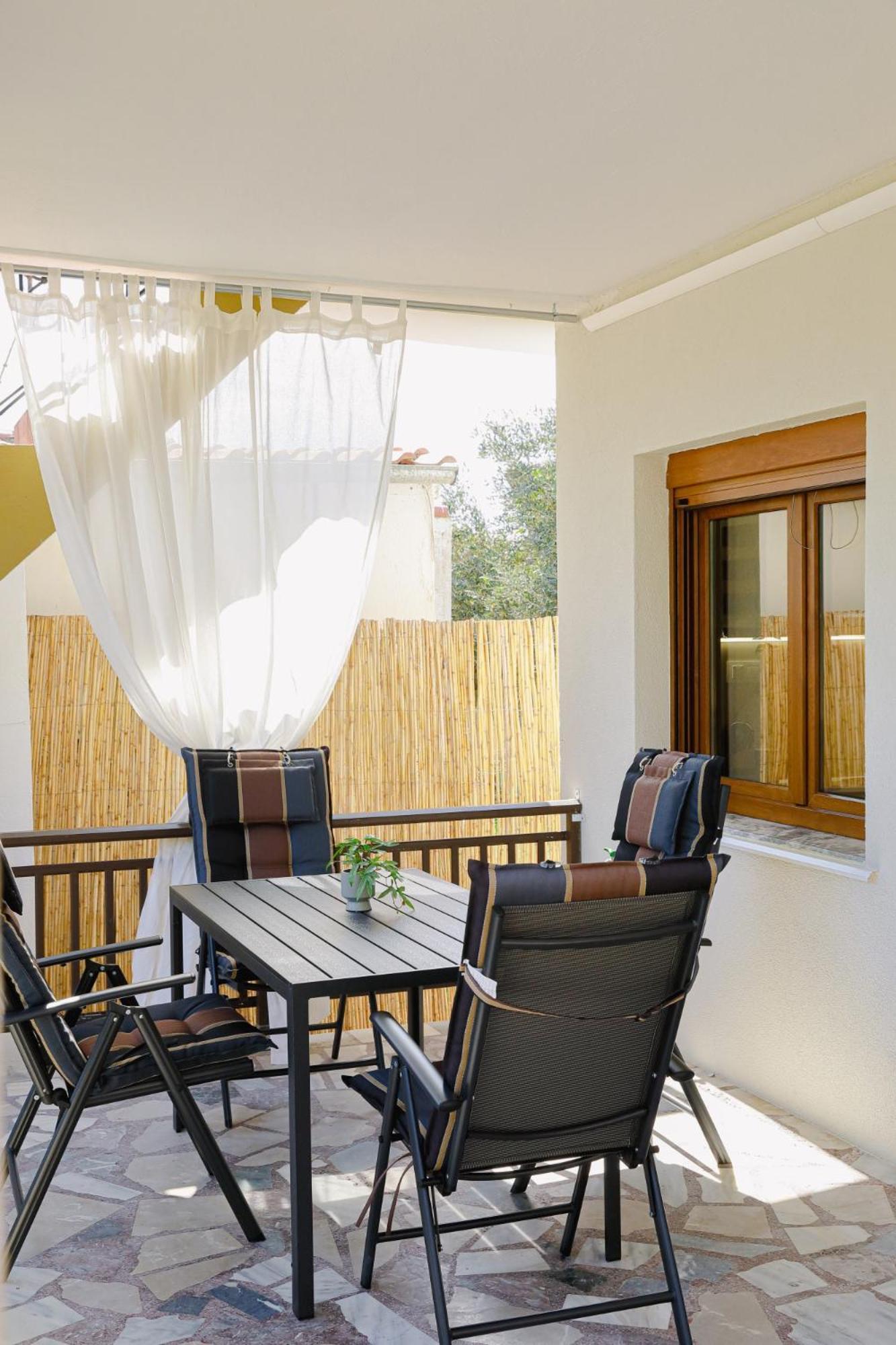 Seapearl * Paralia Avdhiron